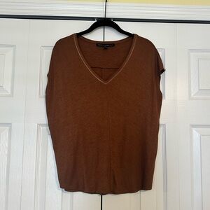 White House Black Market Brown Rayon V-Neck Women's Top. XS